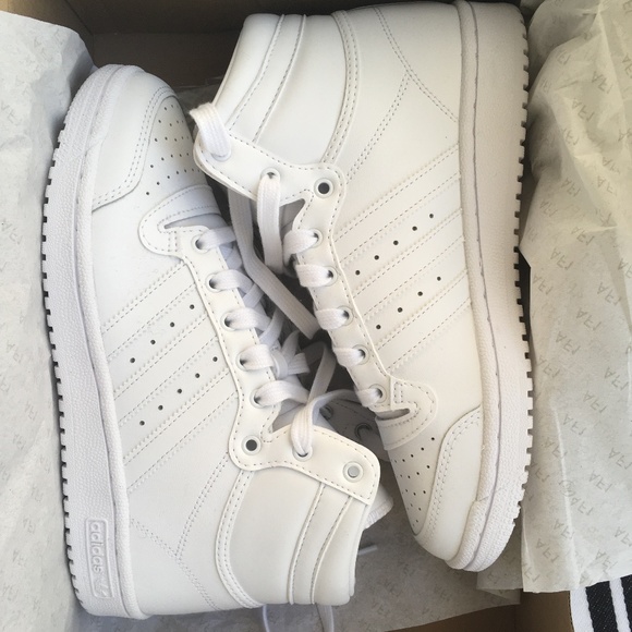 Adidas hi top ten - Picture 1 of 4